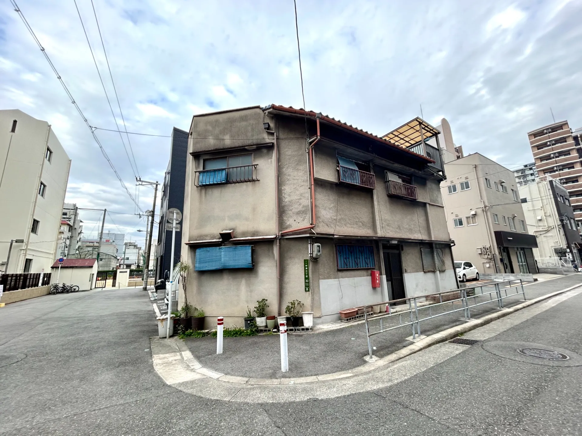 大阪市北区中津三丁目　古家付土地